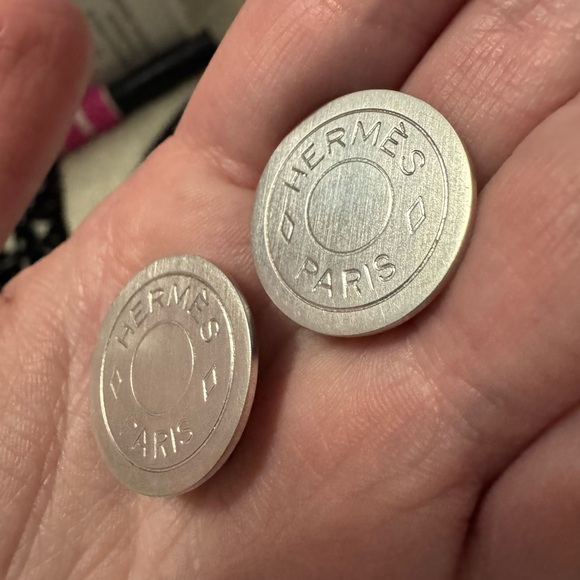 Hermès AUTHENTIC Bijouterie Fantaisie Clou de Selle Logo Silver Clip On Earrings - Picture 6 of 16